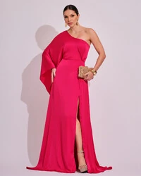 Vestido Longo de Cetim Fluido uma Manga e Detalhe Torcido Pink