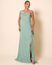 Vestido de Festa Longo Crepe Chiffon Degagê com Fenda e Babado Cascata Verde Menta