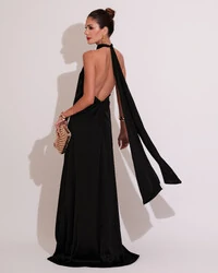 Vestido de Festa Gola Alta com Decote nas Costas Acetinado Preto