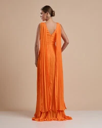 Vestido de Festa Longo Crepe Chiffon Plissado com Lenço nas Alças Laranja