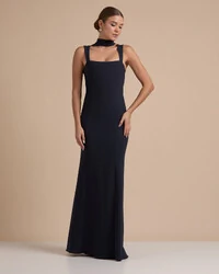 Vestido de Festa Longo Alfaiataria Alça Larga e Lenço Azul Marinho Escuro