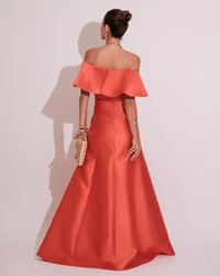 Vestido de Festa Longo Ombro a Ombro Zibeline com Babado Laranja