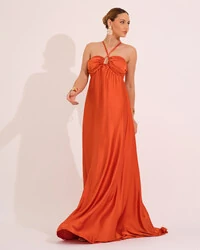 Vestido de Festa Longo Cetim Fluido Frente Única Costa Cruzada Terracota