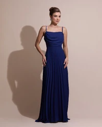 Vestido de Festa Longo Crepe Chiffon Plissado Trançado e Lenço Azul Marinho