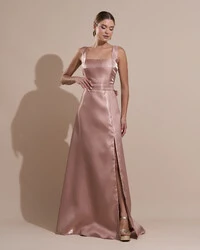 Vestido de Festa Longo Zibeline Cristal com Fenda e Faixa Mocha Mousse