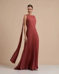 Vestido de Festa Longo Crepe Chiffon Plissado com Lenço nas Alças Terracota