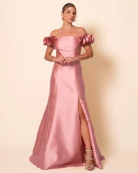 Vestido Longo de Festa Zibeline Ombro a Ombro com Flores e Fenda Rose