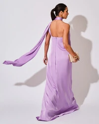 Vestido de Festa Longo Cetim Fluido Um Ombro Só Lenço Fixo Lilás