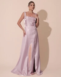 Vestido de Festa Longo Zibeline Cristal com Fenda e Faixa Rosa