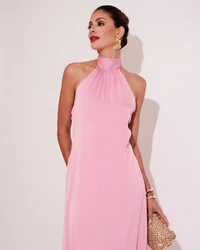 Vestido de Festa Gola Alta com Decote nas Costas Acetinado Rosa