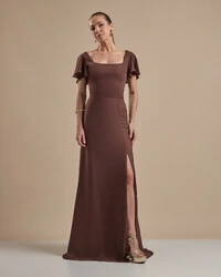 Vestido de Festa Longo Crepe Chiffon Manga Babado e Fenda Marrom