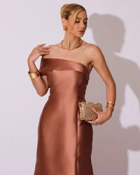 Vestido de Festa Zibeline com Faixa Ombro a Ombro Mocha Mousse