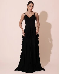 Vestido de Festa Longo Crepe Chiffon Alça Fina Saia Plissada com Babado Cascata Preto