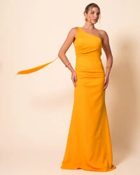 Vestido de Festa Longo Alfaiataria Um Ombro Só Detalhe Drapeado Laranja Manga