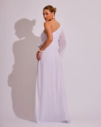 Vestido de Festa Longo um Ombro só com Manga Longa e Flor Branco