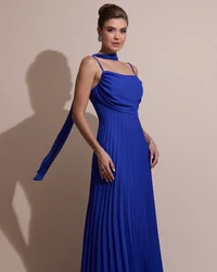 Vestido de Festa Longo Crepe Chiffon Plissado Trançado e Lenço Azul Royal