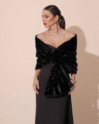 Estola de Pele Preta