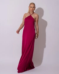 Vestido Longo de Cetim com Decote Triangular e Amarração nas Costas Degagê Beterraba