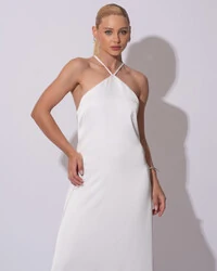 Vestido Longo de Cetim com Decote Triangular e Amarração nas Costas Degagê Branco