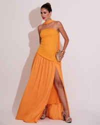 Vestido de Festa Longo Tomara que Caia Alfaiataria e Saia Crepe Chiffon e Lenço Laranja