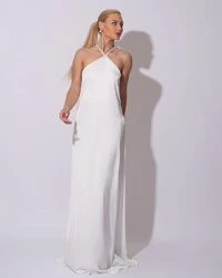 Vestido Longo de Cetim com Decote Triangular e Amarração nas Costas Degagê Branco