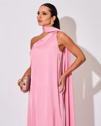 Vestido de Festa Longo Cetim Fluido Um Ombro Só Lenço Fixo Rosa