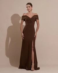 Vestido de Festa Longo Alfaiataria Ombro a Ombro com Fenda Marrom