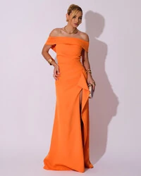 Vestido de Festa Longo Ombro a Ombro com Fenda em Alfaiataria Laranja New