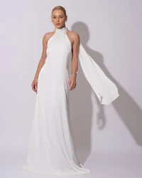 Vestido de Festa Gola Alta com Decote nas Costas Acetinado Branco