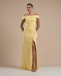 Vestido de Festa Longo Ombro a Ombro com Fenda em Alfaiataria Amarelo Manteiga