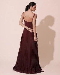 Vestido de Festa Longo Crepe Chiffon Alça Fina Saia Plissada com Babado Cascata Marsala