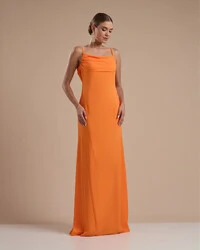 Vestido de Festa Longo Crepe Chiffon Costas Lenço Cauda Laranja