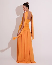 Vestido de Festa Longo Tomara que Caia Alfaiataria e Saia Crepe Chiffon e Lenço Laranja
