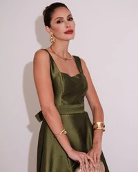 Vestido de Festa Longo Zibeline com Fenda e Faixa Verde Oliva