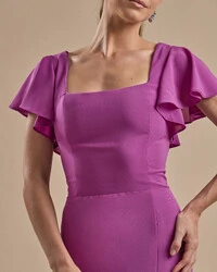 Vestido de Festa Longo Crepe Chiffon Manga Babado e Fenda Fúcsia