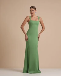 Vestido de Festa Longo Alfaiataria Alça Larga e Lenço Verde Matcha