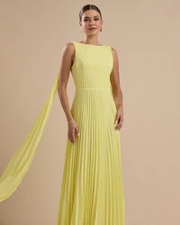 Vestido de Festa Longo Crepe Chiffon Plissado com Lenço nas Alças Amarelo Manteiga