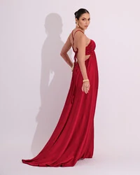 Vestido de Festa Longo Cetim Fluido Frente Única Costa Cruzada Marsala