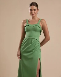 Vestido de Festa Longo Alfaiataria Decote Coração com Alças e Fenda Verde Matcha