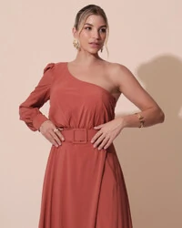 Vestido de Festa Longo um Ombro Só Manga Longa com Cinto Terracota