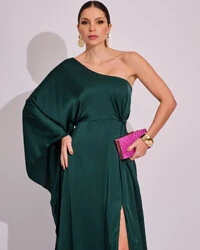 Vestido Longo de Cetim Fluido uma Manga e Detalhe Torcido Verde Escuro