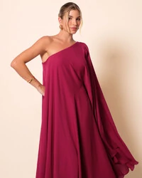 Vestido de Festa um Ombro com Capa Crepe Fluido Cereja