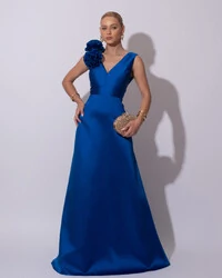 Vestido de Festa longo Zibeline Decote em V com Flores Removível Azul Royal