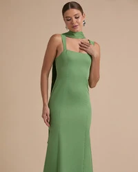 Vestido de Festa Longo Alfaiataria Alça Larga e Lenço Verde Matcha