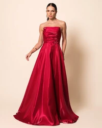 Vestido de Festa Longo Cetim Cristal Tomara que Caia Drapeado Vermelho