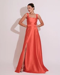 Vestido de Festa Longo Zibeline com Fenda e Faixa Laranja