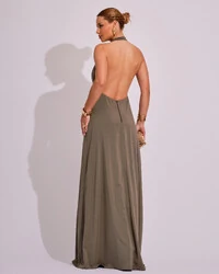 Vestido de Festa Longo com Decote Degagê Verde Oliva