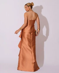 Vestido de Festa Longo Tomara que Caia Babado Cascata Mocha Mousse New