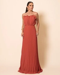 Vestido de Festa Longo Tomara que Caia Plissado Detalhe Terracota