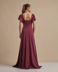 Vestido de Festa Longo Crepe Chiffon Manga Babado e Fenda Marsala